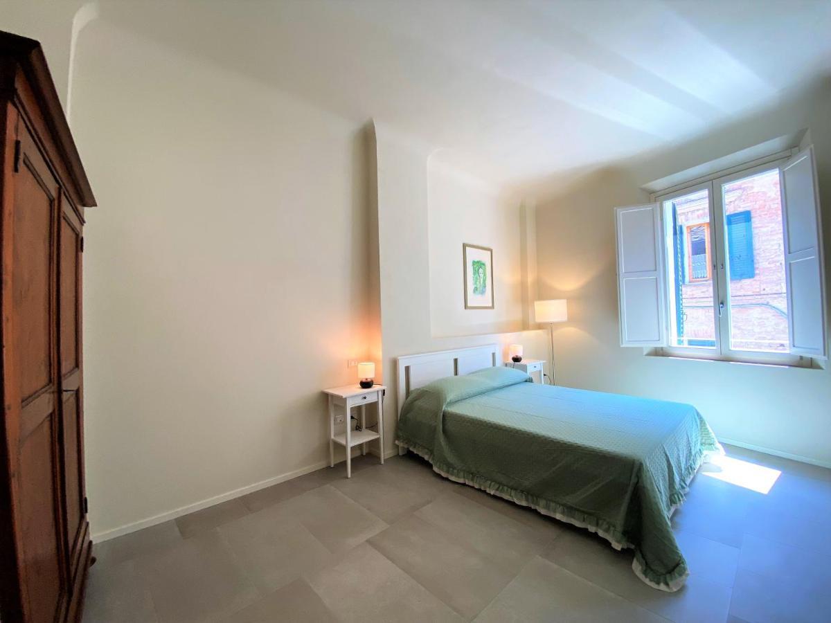 Tra Le Mura-Central Apartment In Сиена Экстерьер фото